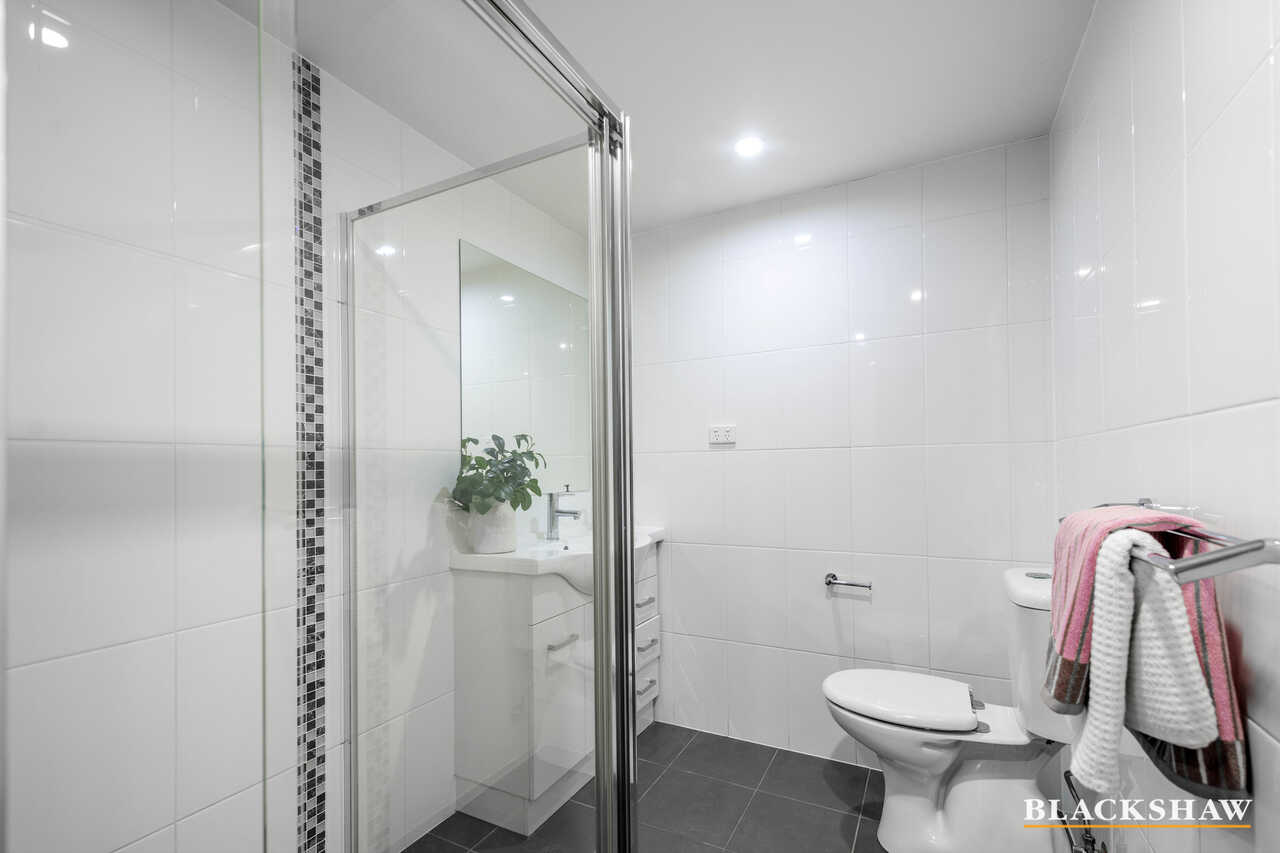 89/104 Henry Kendall Street Franklin