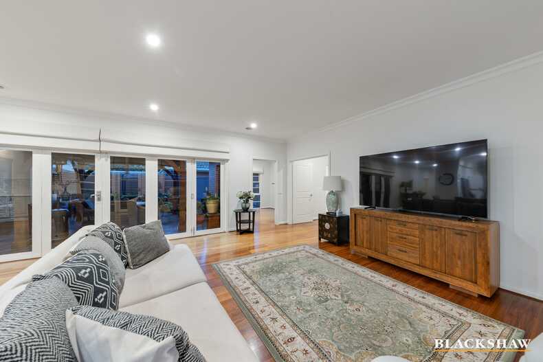 20 Bannister Gardens Griffith