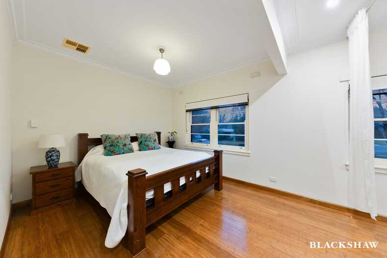 20 Bannister Gardens Griffith