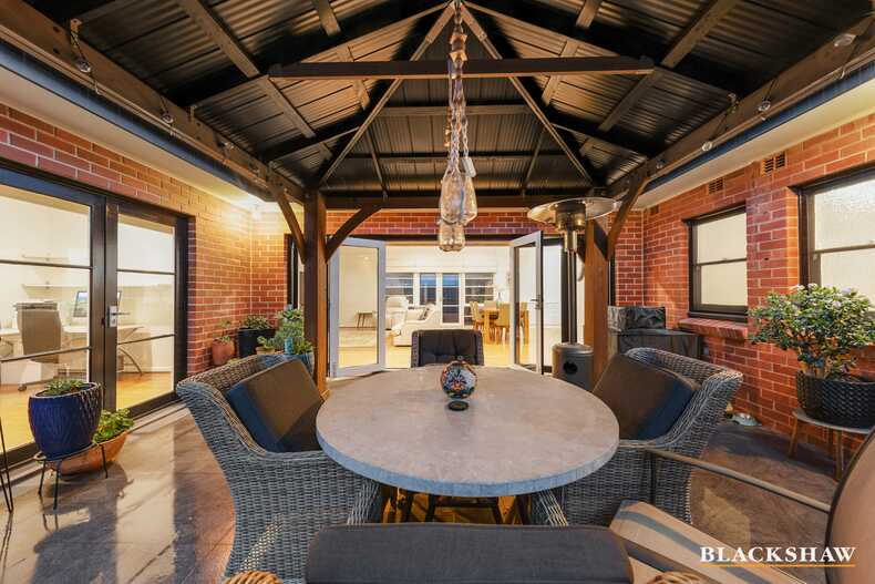 20 Bannister Gardens Griffith