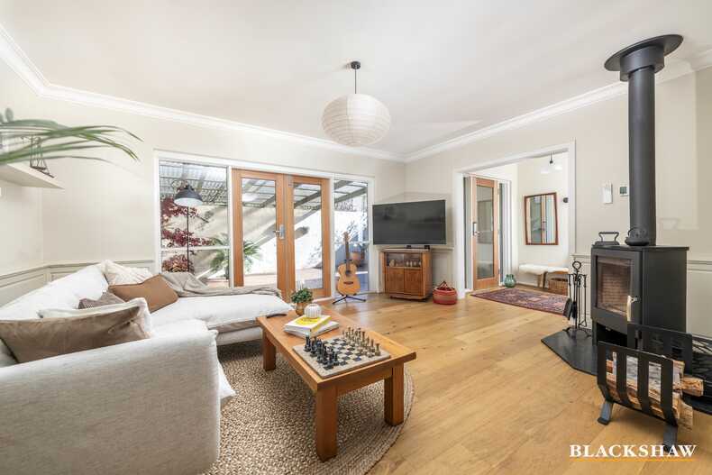 12 Cameron Street Farrer