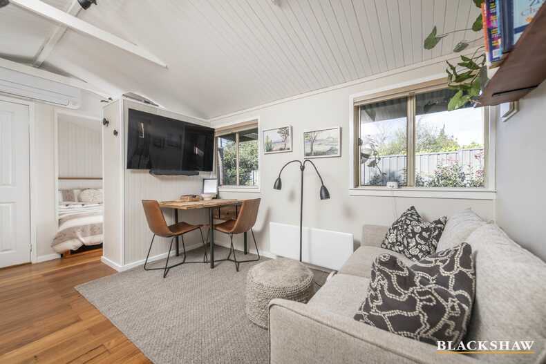 12 Cameron Street Farrer