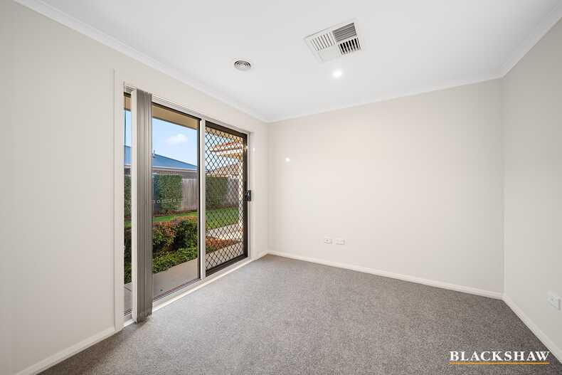 12 Donoghoe Crescent Queanbeyan 12 Donoghoe Crescent Queanbeyan