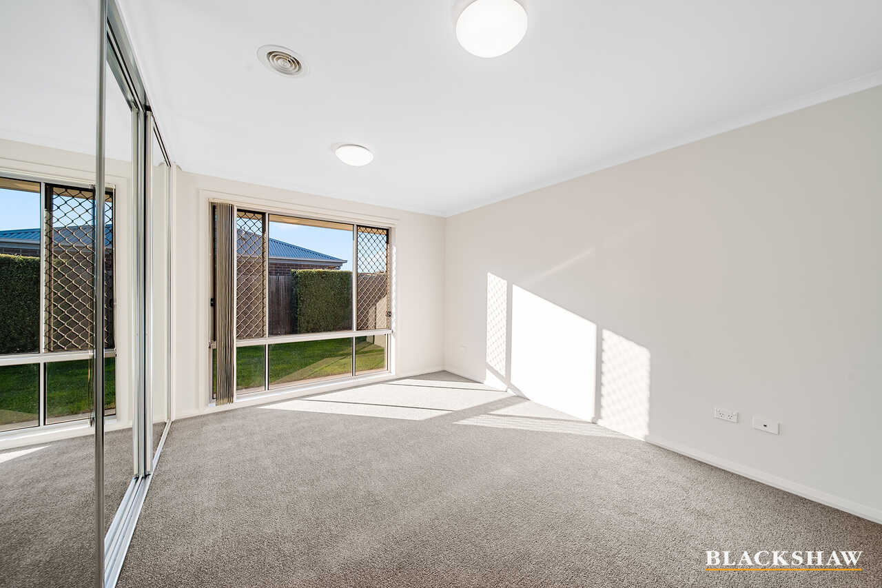 12 Donoghoe Crescent Queanbeyan