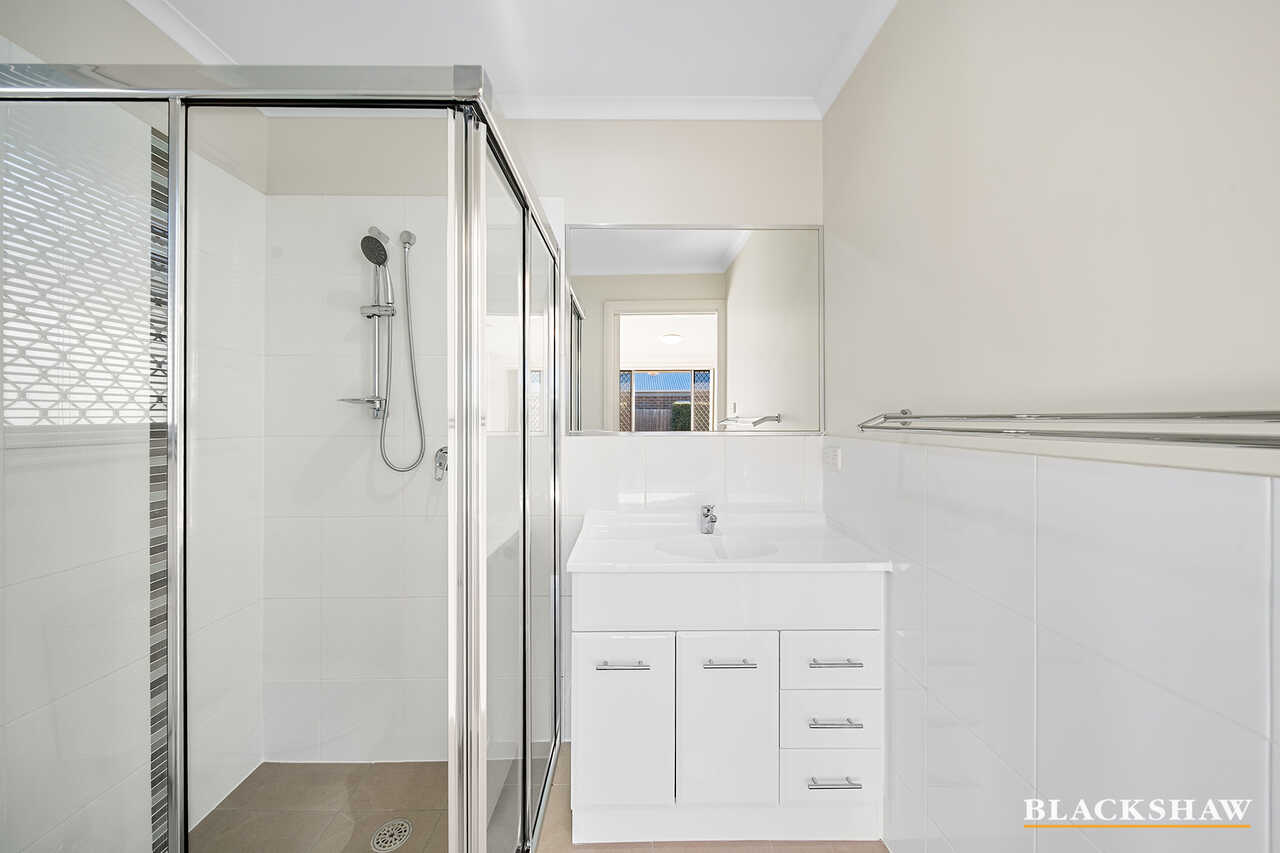 12 Donoghoe Crescent Queanbeyan