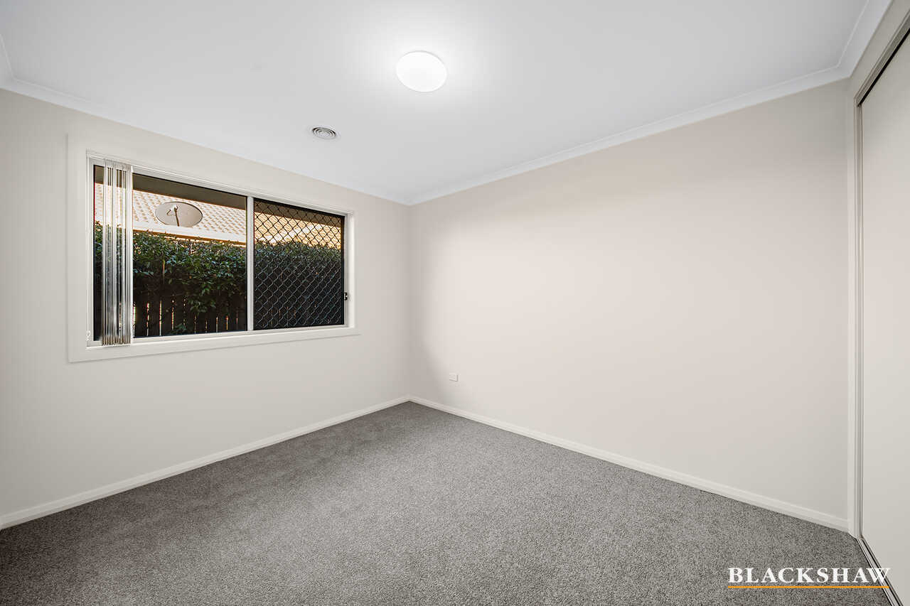 12 Donoghoe Crescent Queanbeyan