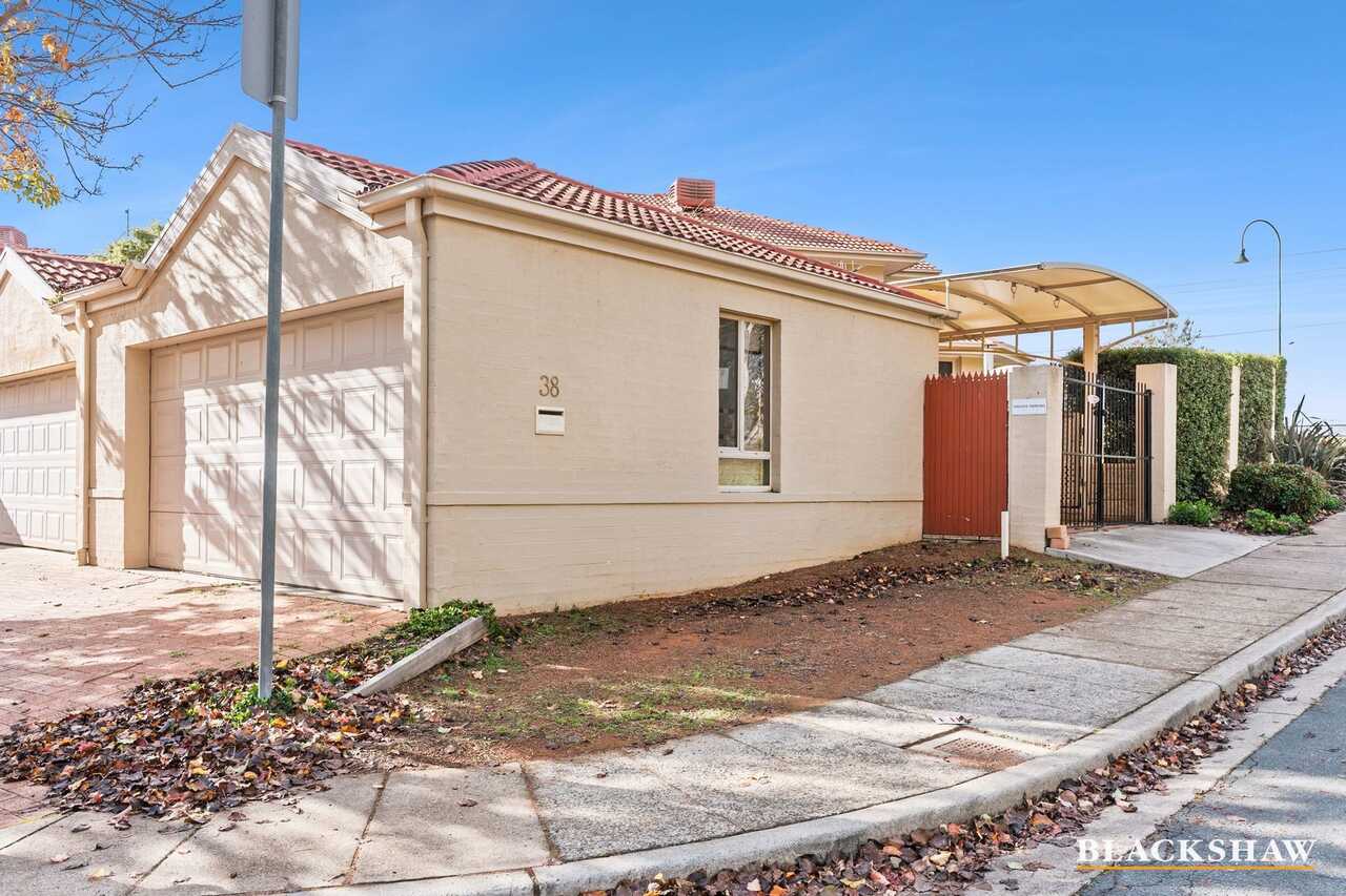 38 Haystack Crescent Palmerston