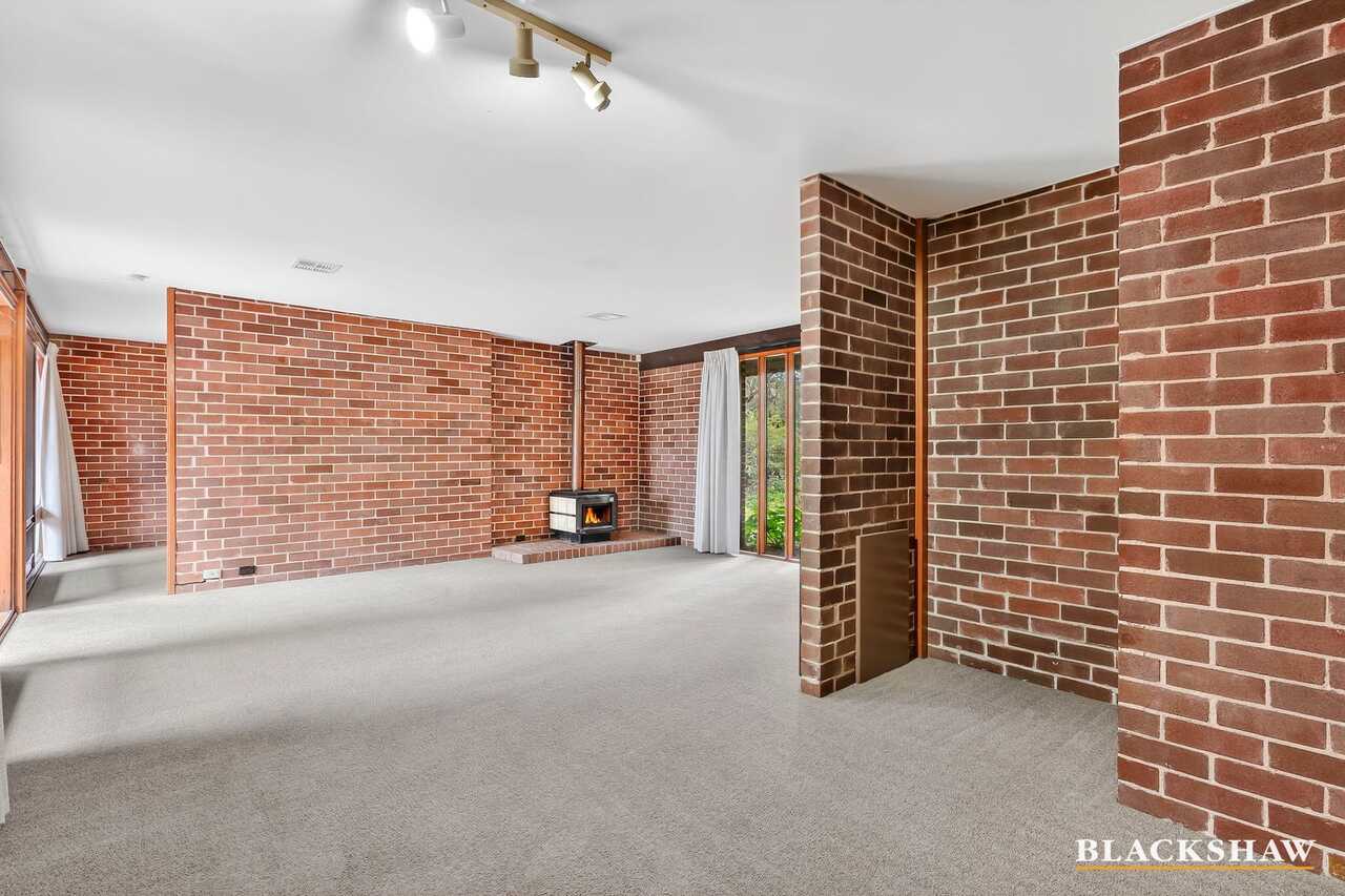 32/83 Crozier Circuit Kambah