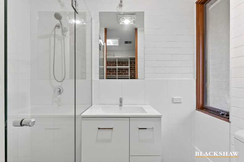 32/83 Crozier Circuit Kambah 32/83 Crozier Circuit Kambah