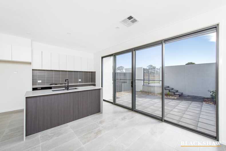 32 Bernard Heinze Avenue Moncrieff 32 Bernard Heinze Avenue Moncrieff