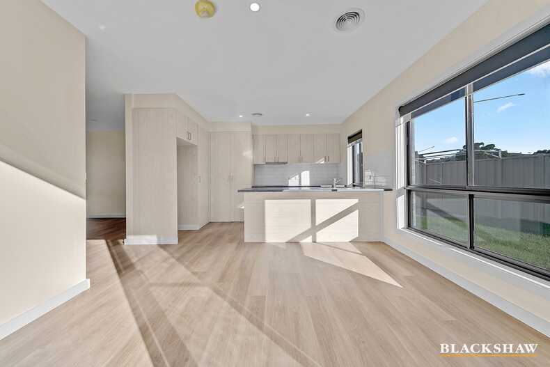 B/8 Sid Barnes Crescent Gordon