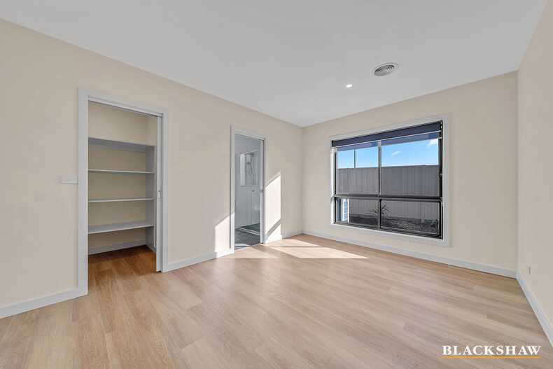 B/8 Sid Barnes Crescent Gordon