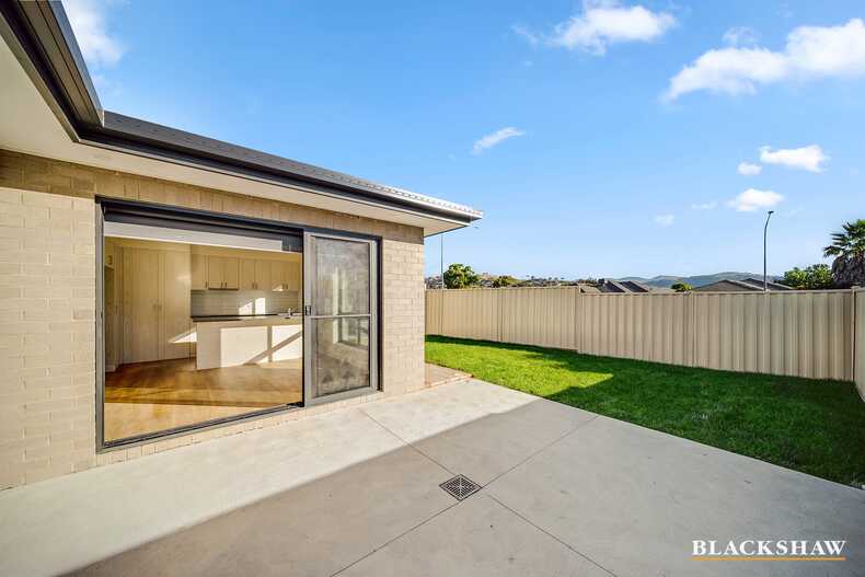B/8 Sid Barnes Crescent Gordon