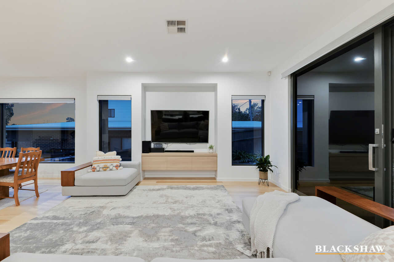 28 Bedford Street Deakin