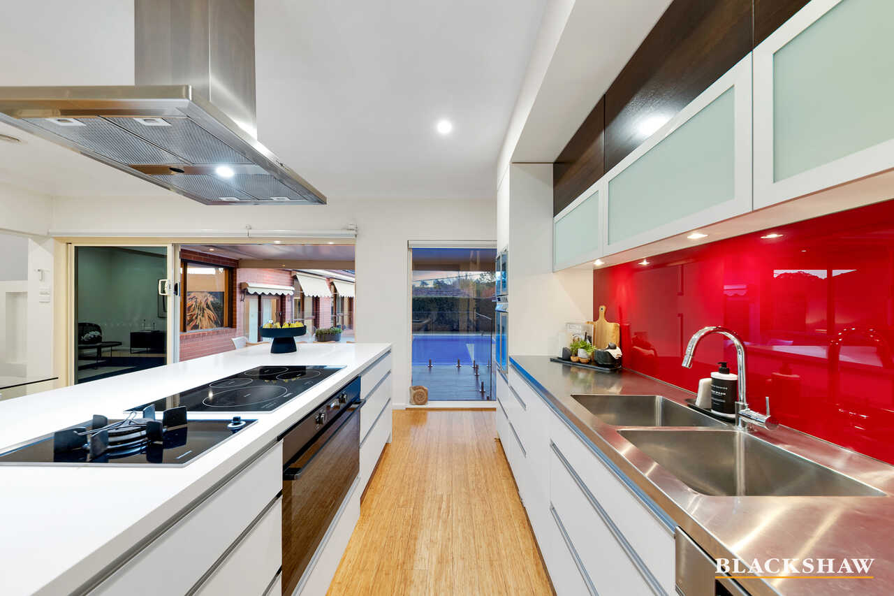 12 Landsborough Street Griffith