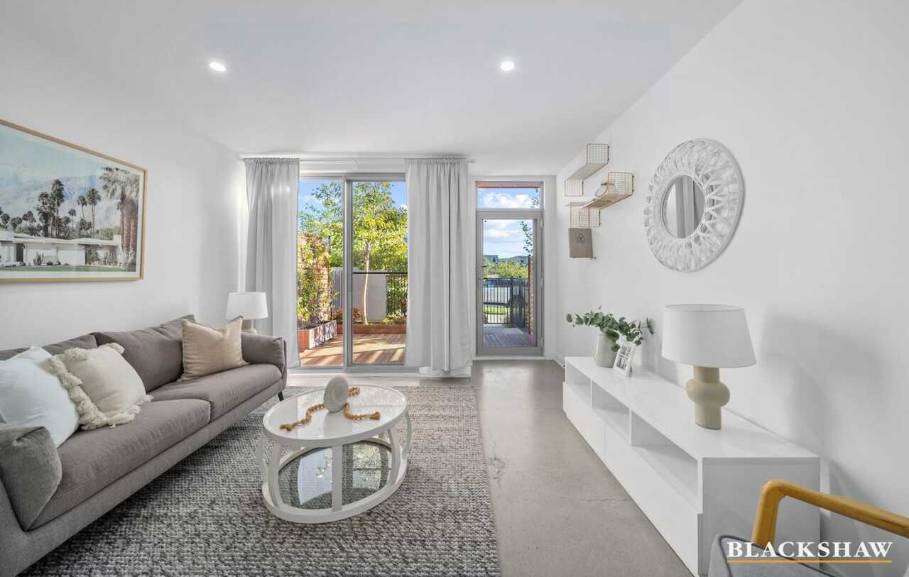53/124 John Gorton Drive Coombs