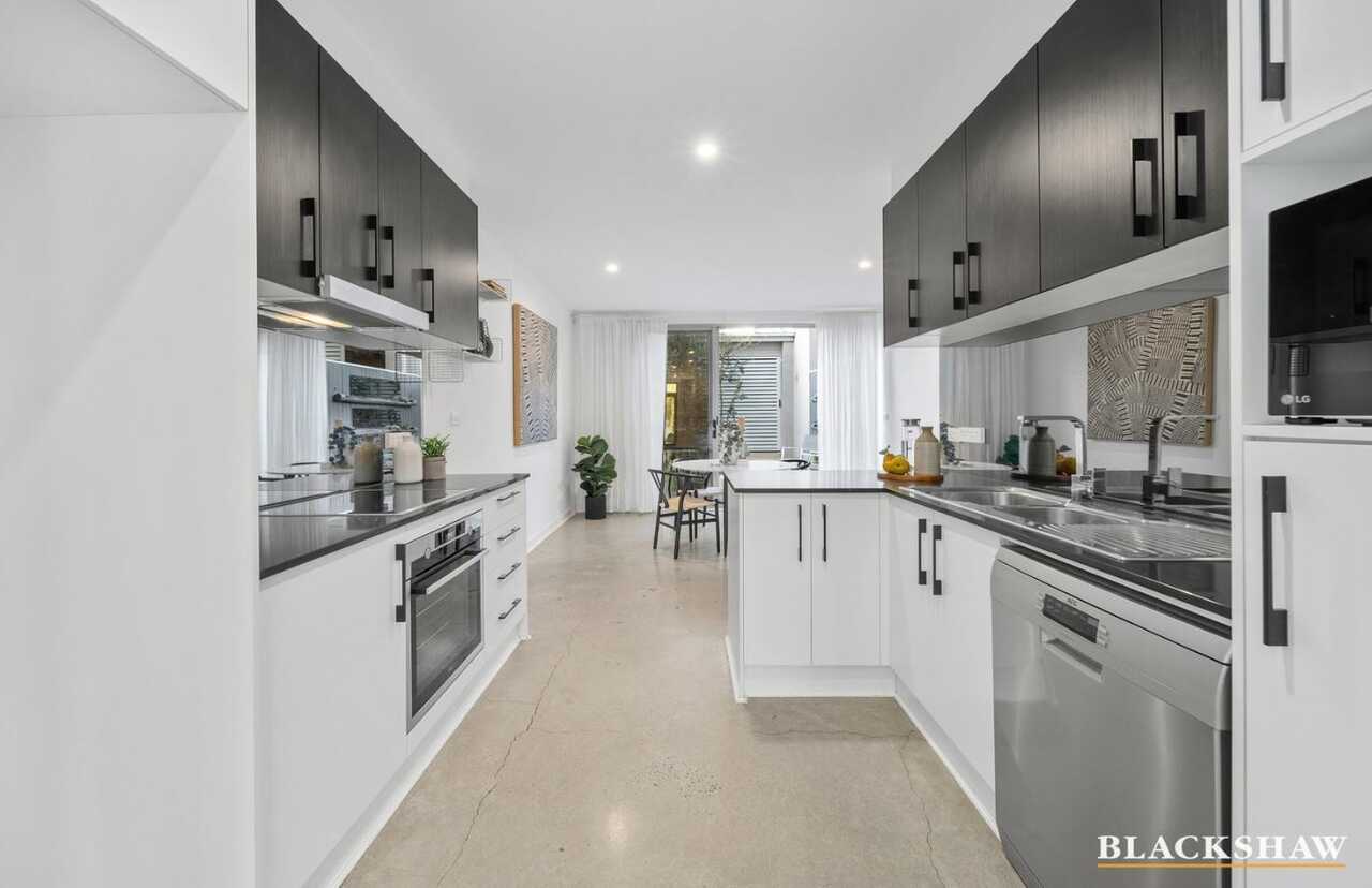 53/124 John Gorton Drive Coombs