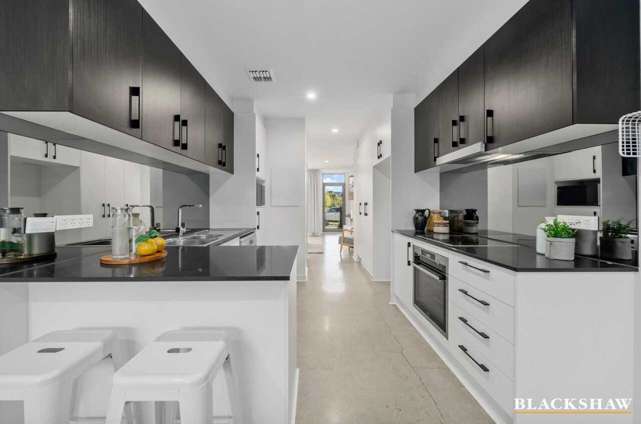 53/124 John Gorton Drive Coombs