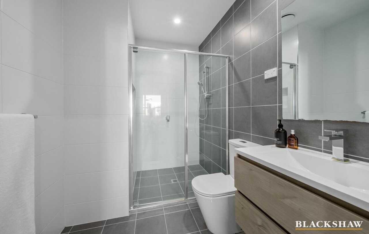 53/124 John Gorton Drive Coombs