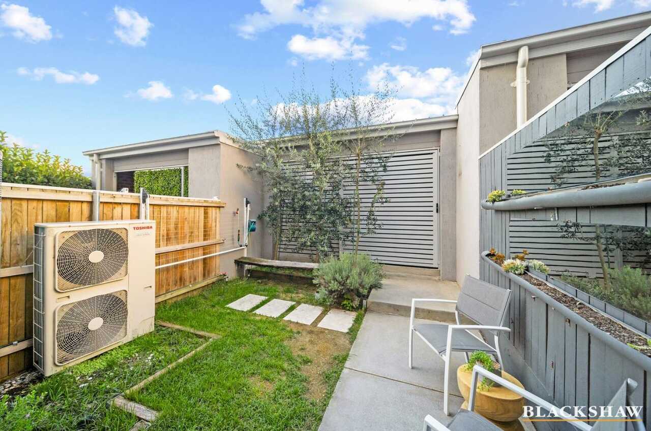 53/124 John Gorton Drive Coombs