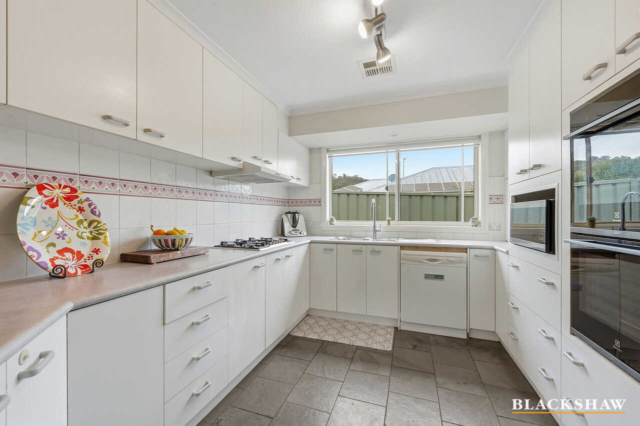 76 Bicentennial Drive Jerrabomberra