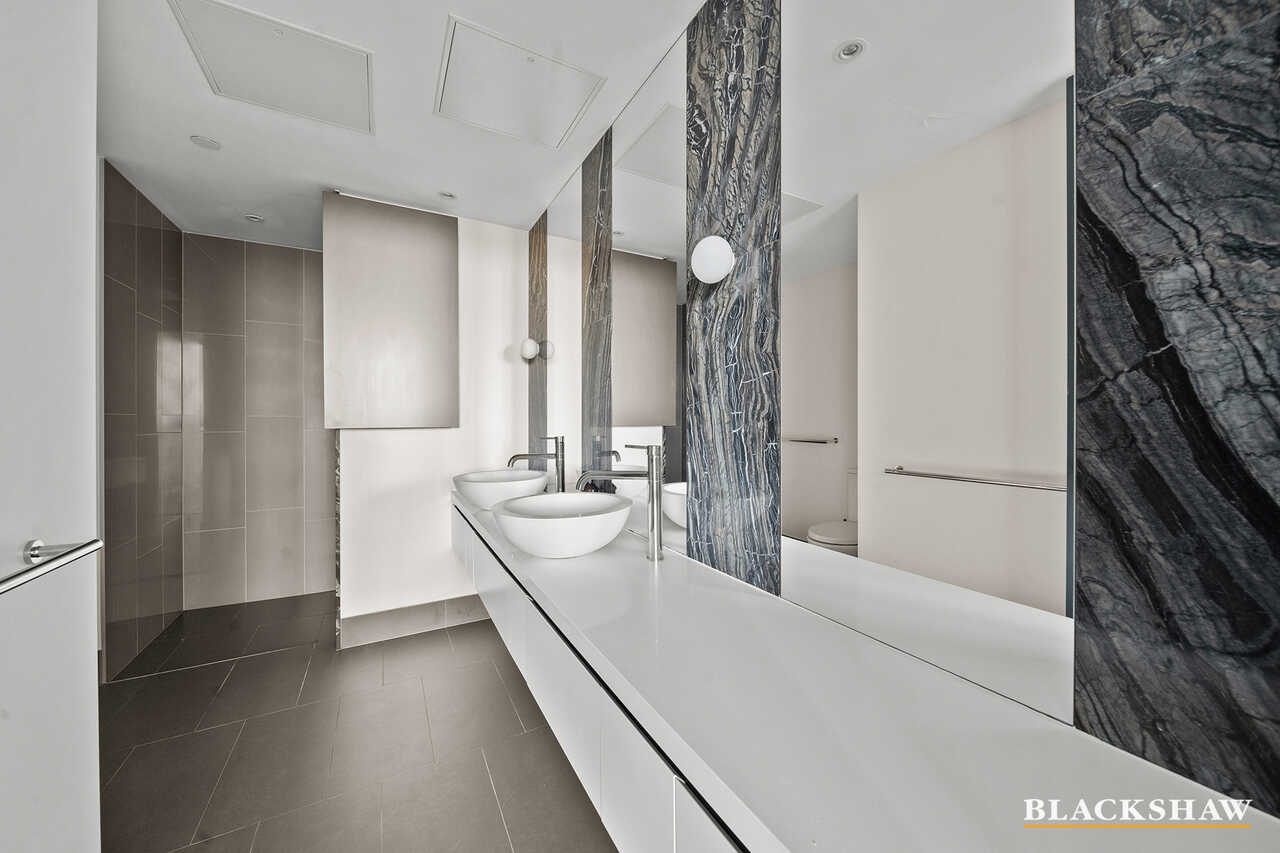 409/19 Marcus Clarke Street City