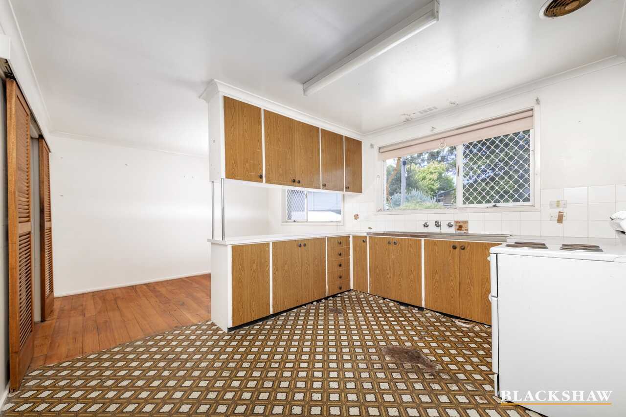 14 McGinness Street Scullin