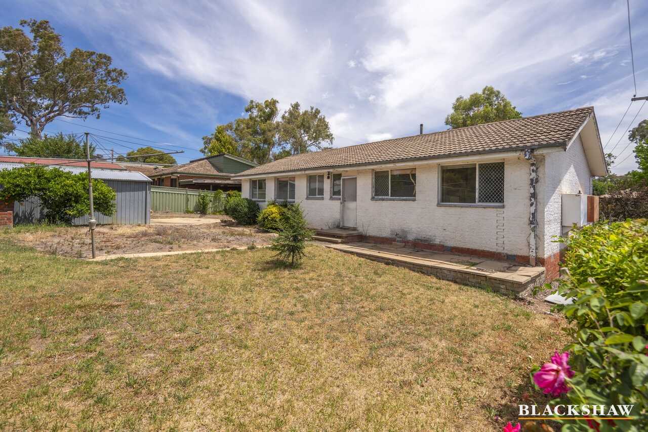 14 McGinness Street Scullin