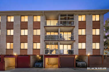 11/5 Crest Road Queanbeyan