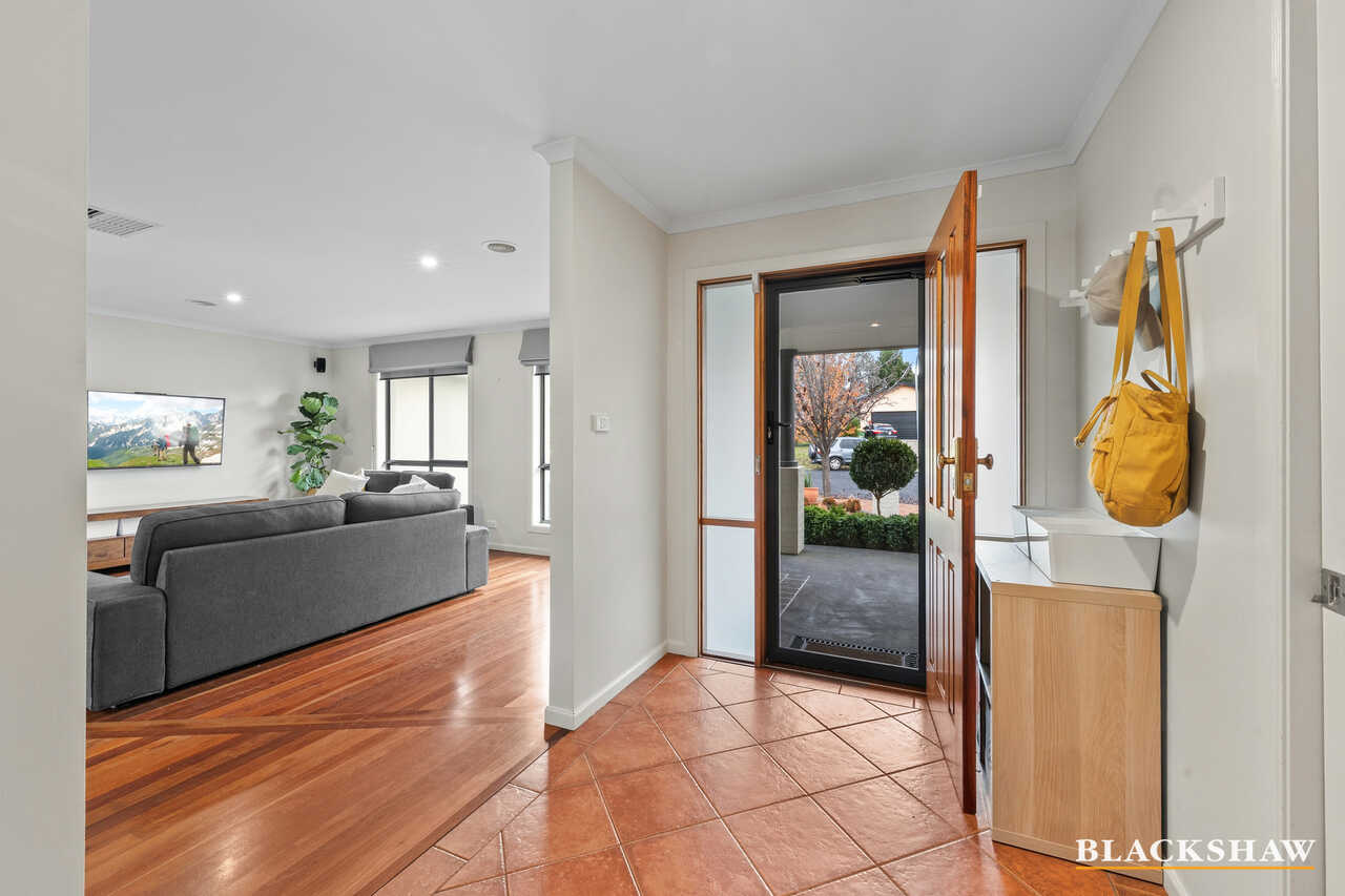 14 Telopea Place Queanbeyan West