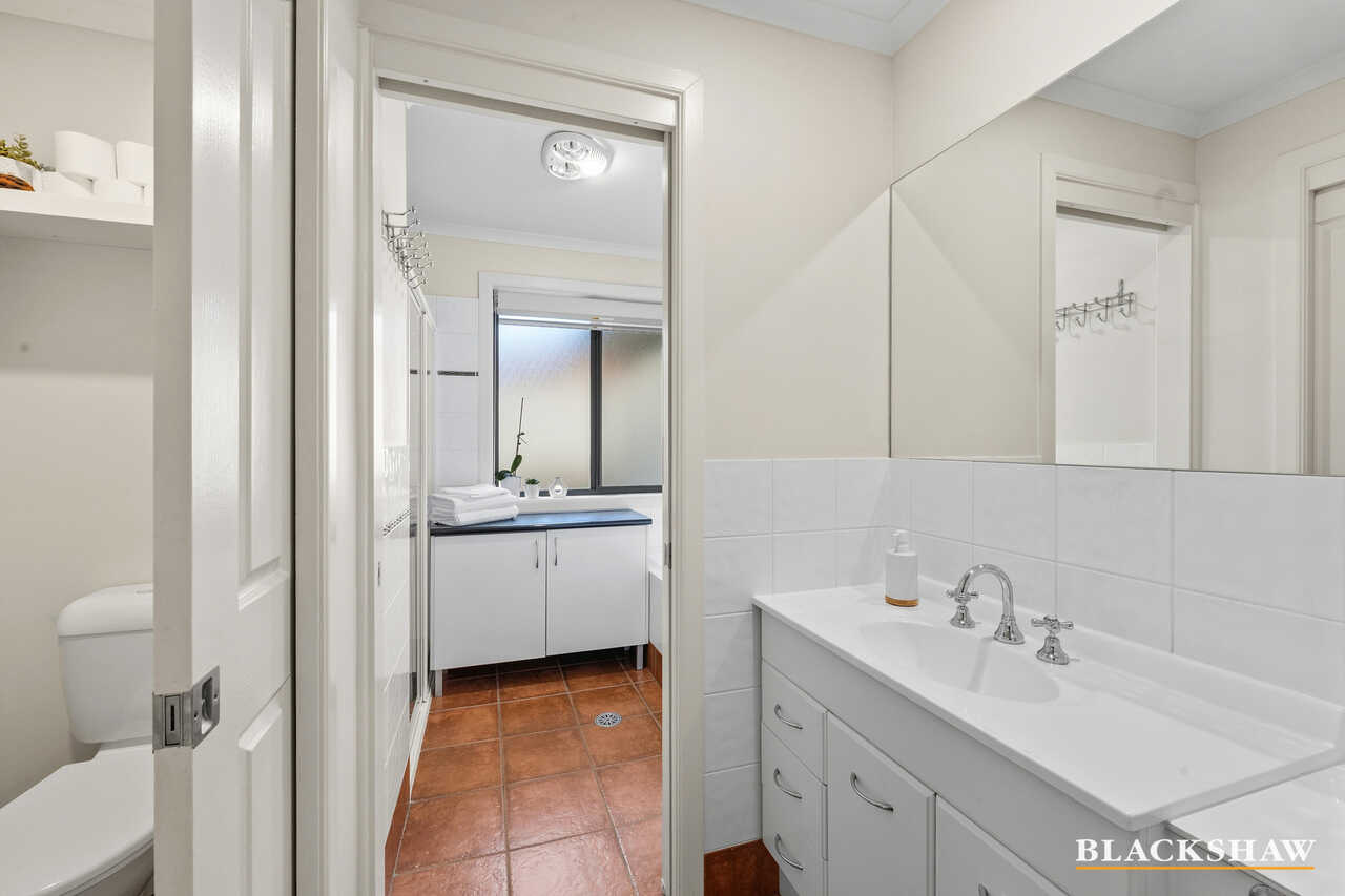 14 Telopea Place Queanbeyan West
