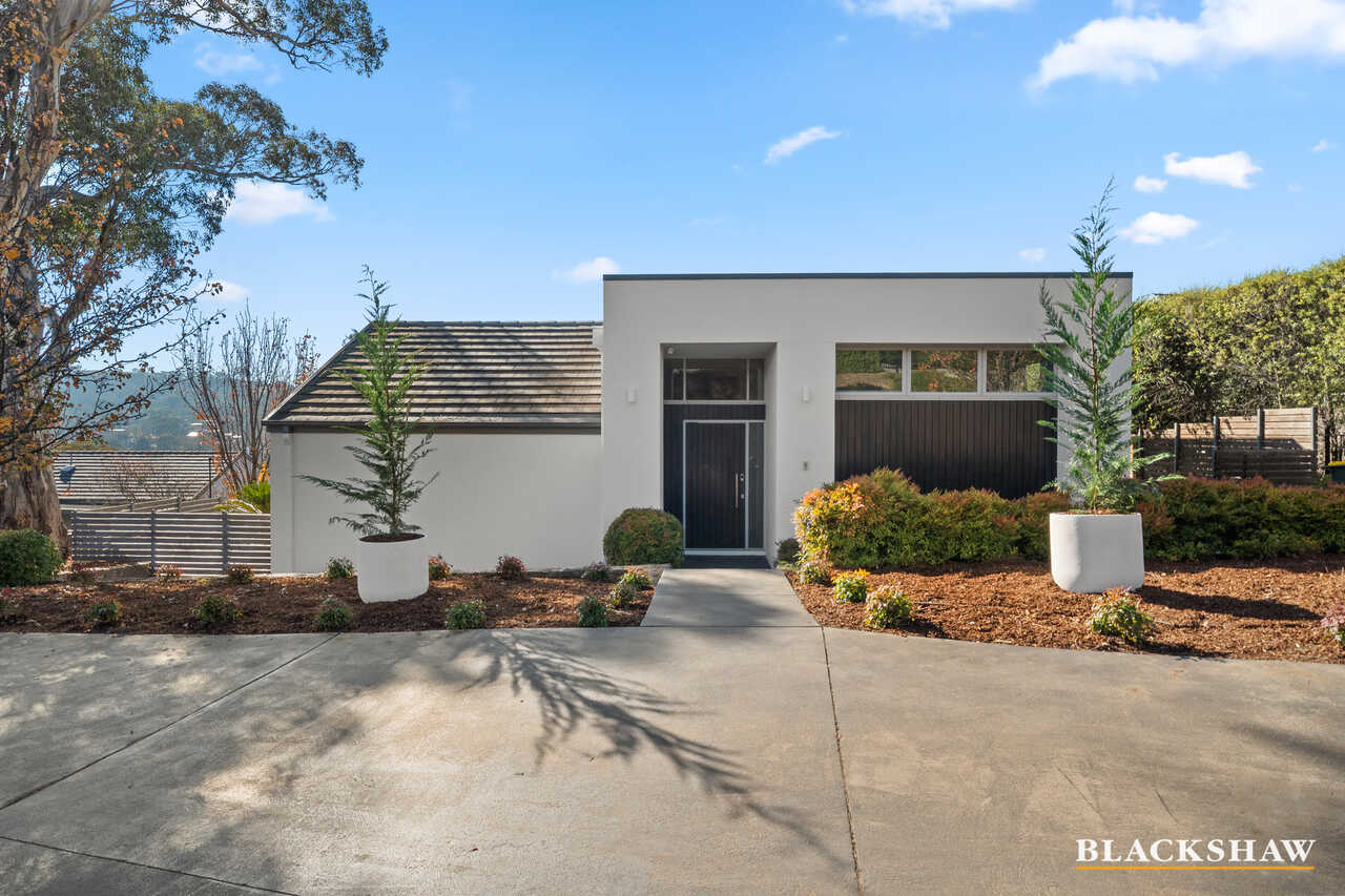 8/15 Dalman Crescent O'Malley