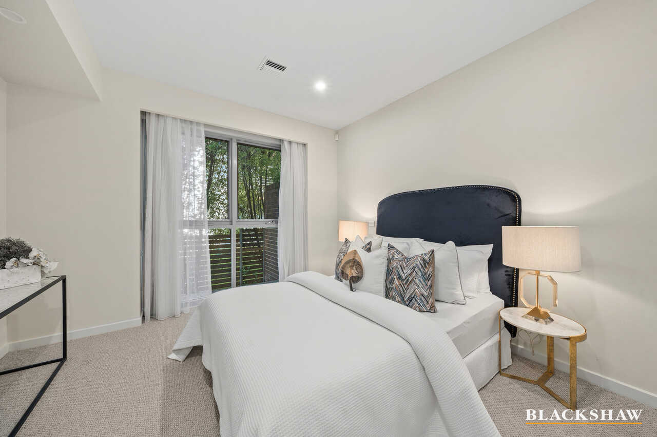 8/15 Dalman Crescent O'Malley