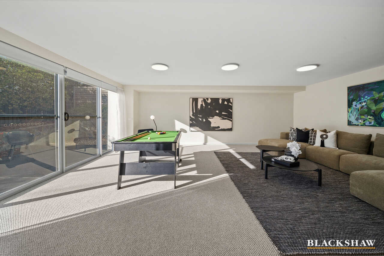 8/15 Dalman Crescent O'Malley