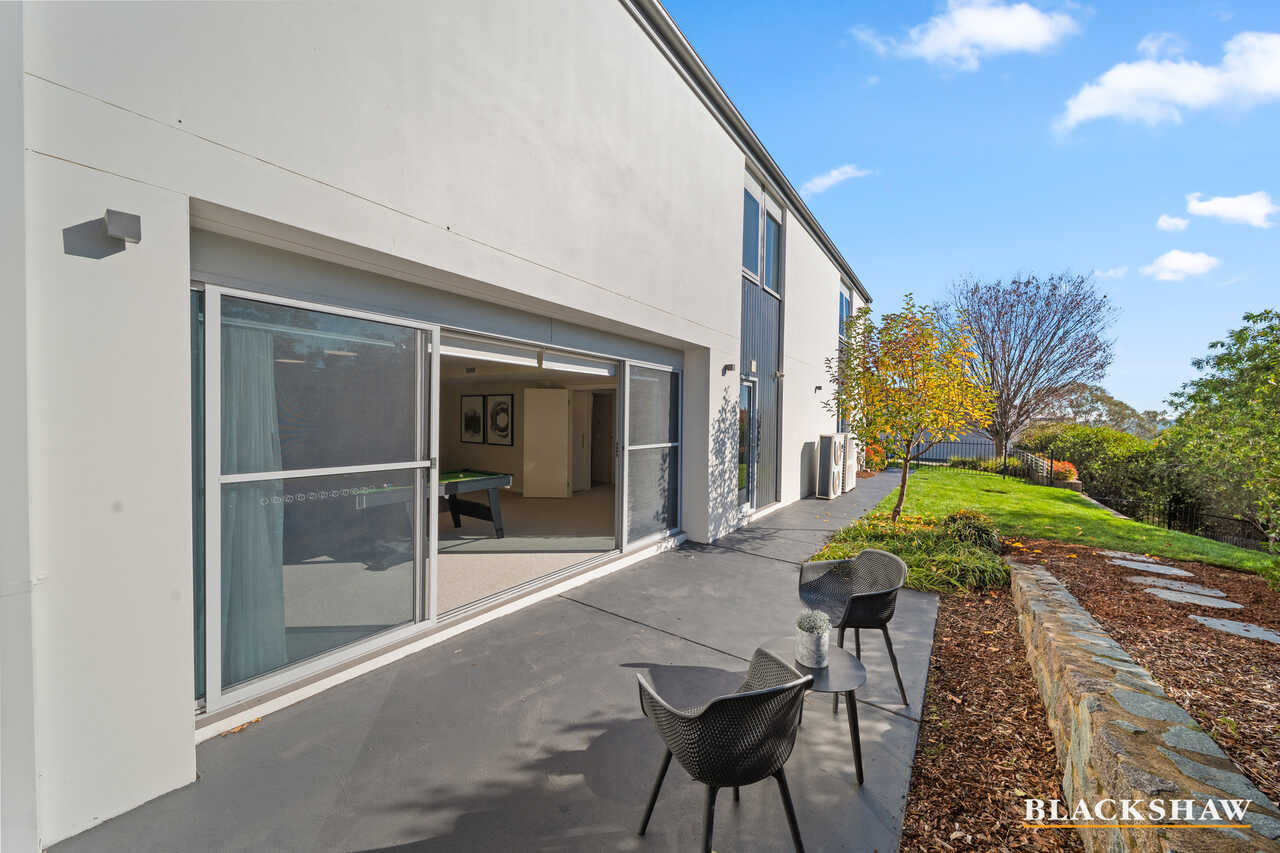8/15 Dalman Crescent O'Malley