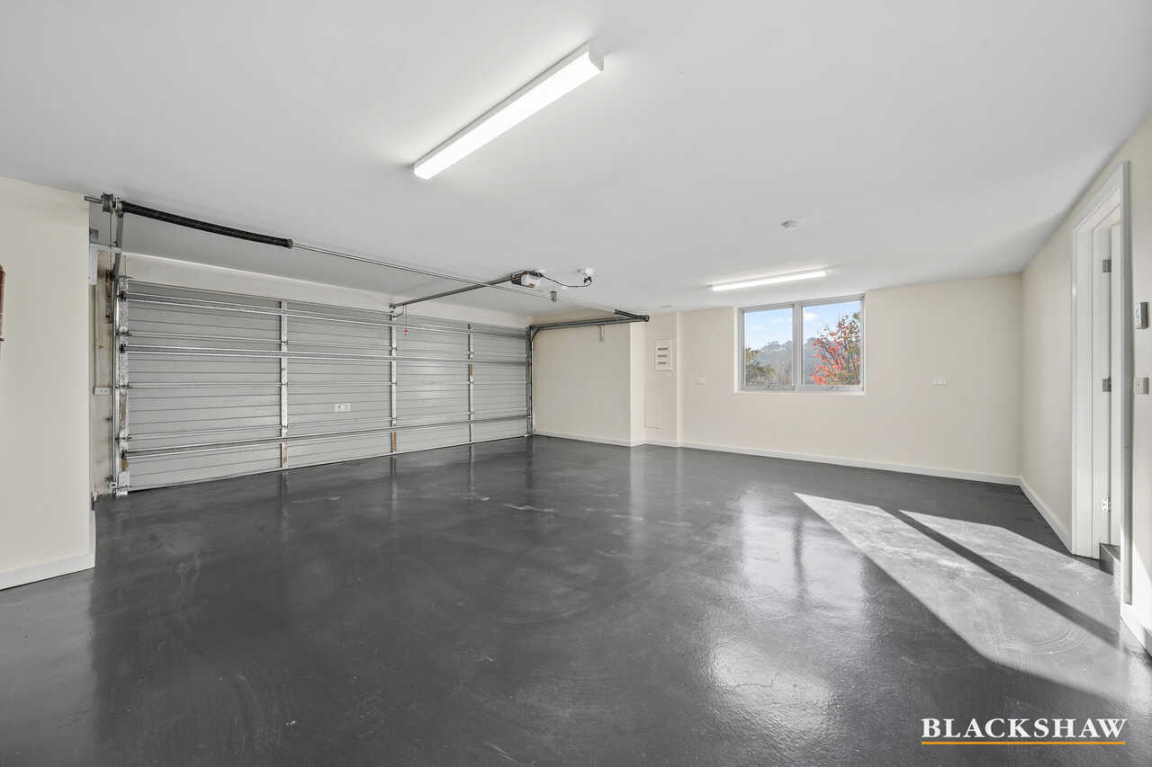 8/15 Dalman Crescent O'Malley