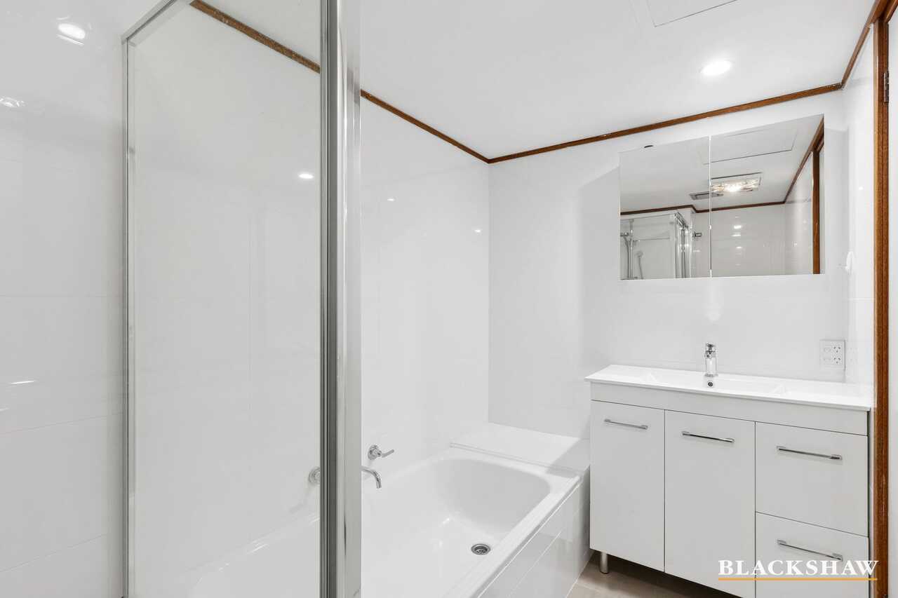 23/11 Howitt Street Kingston