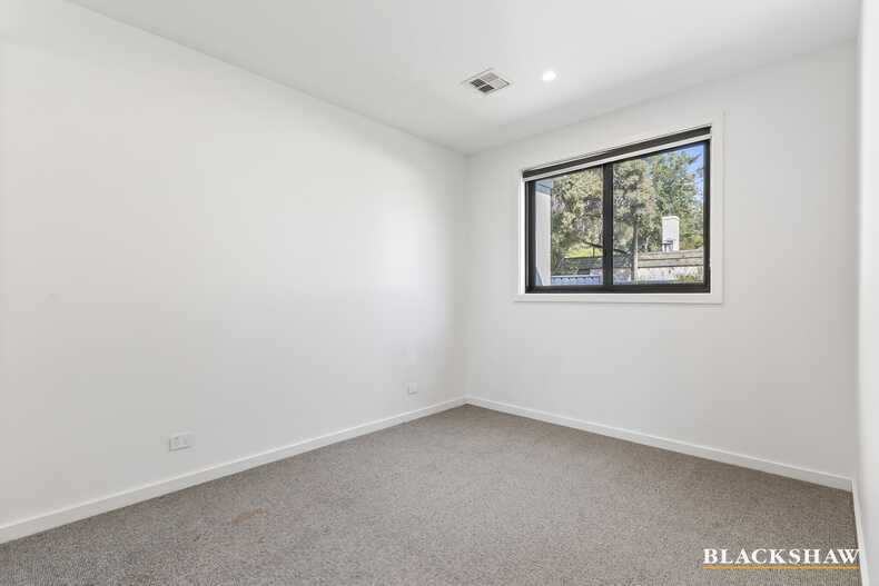 10 Perry Drive Chapman
