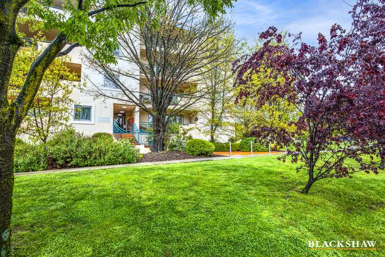 213/107 Canberra Avenue Griffith