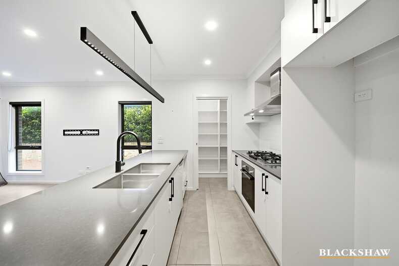 6 Tabrett Street Googong