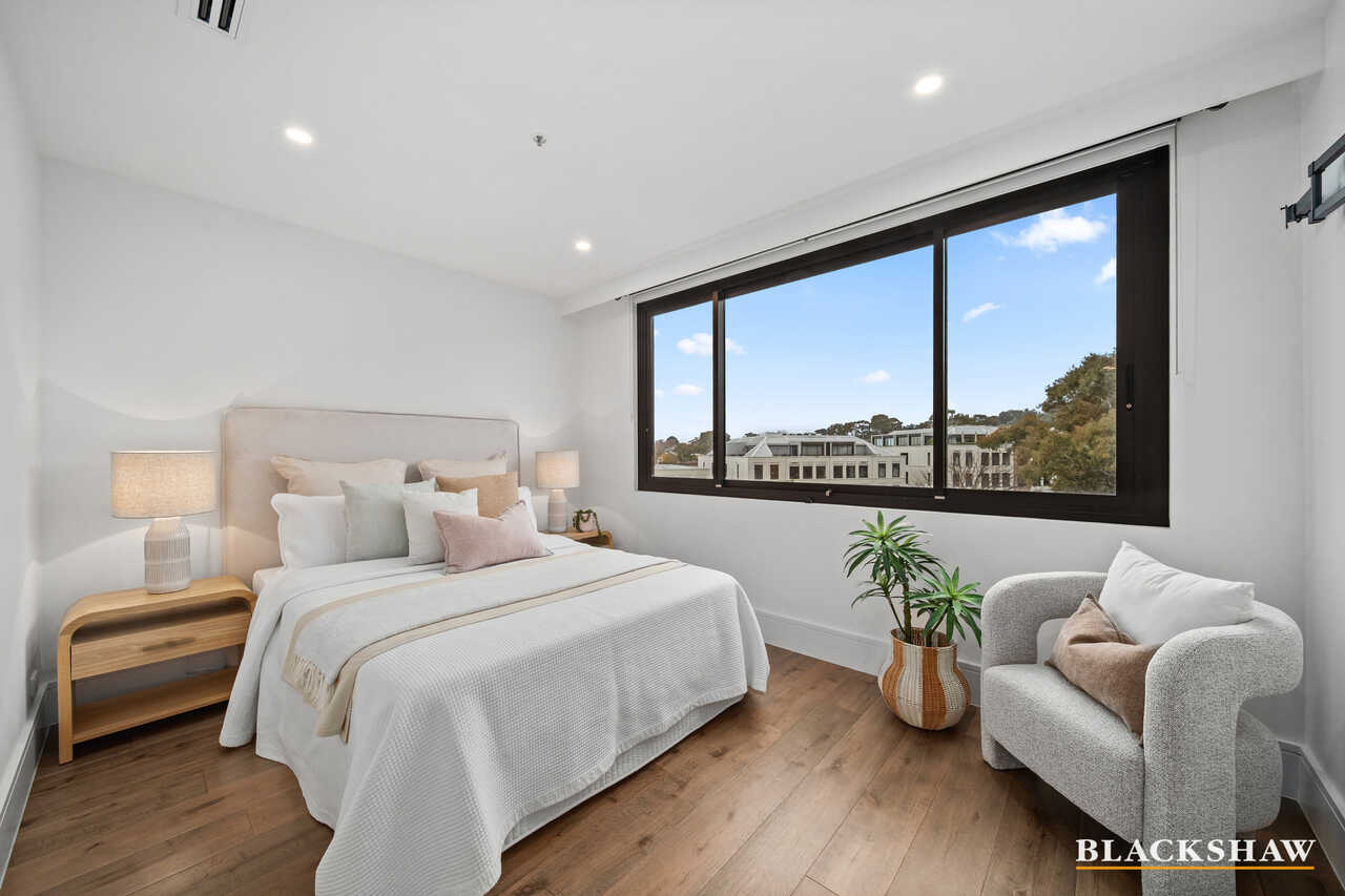 18/4 Lady Nelson Place Red Hill