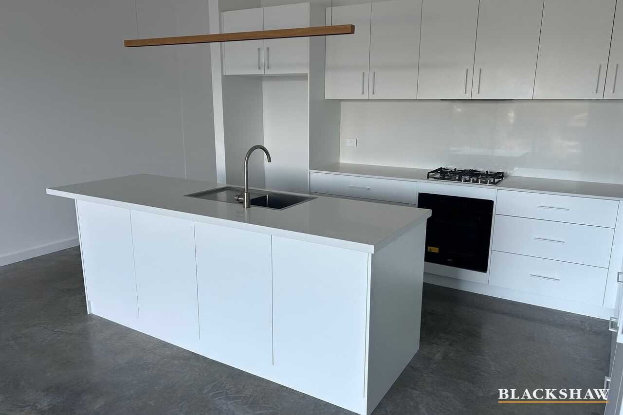 22/40 Train Street Broulee