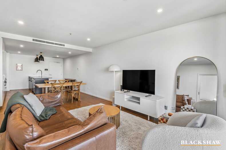 515/34 Eyre Street Kingston