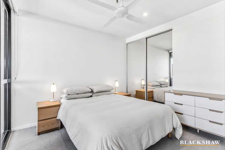 515/34 Eyre Street Kingston