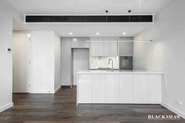 35/7 State Circle Forrest