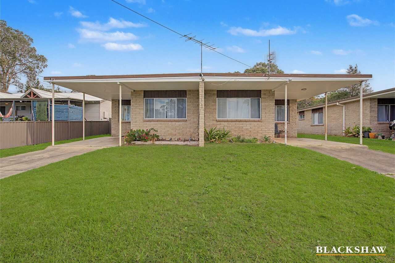1 and 2/8 Anderson Street Moruya