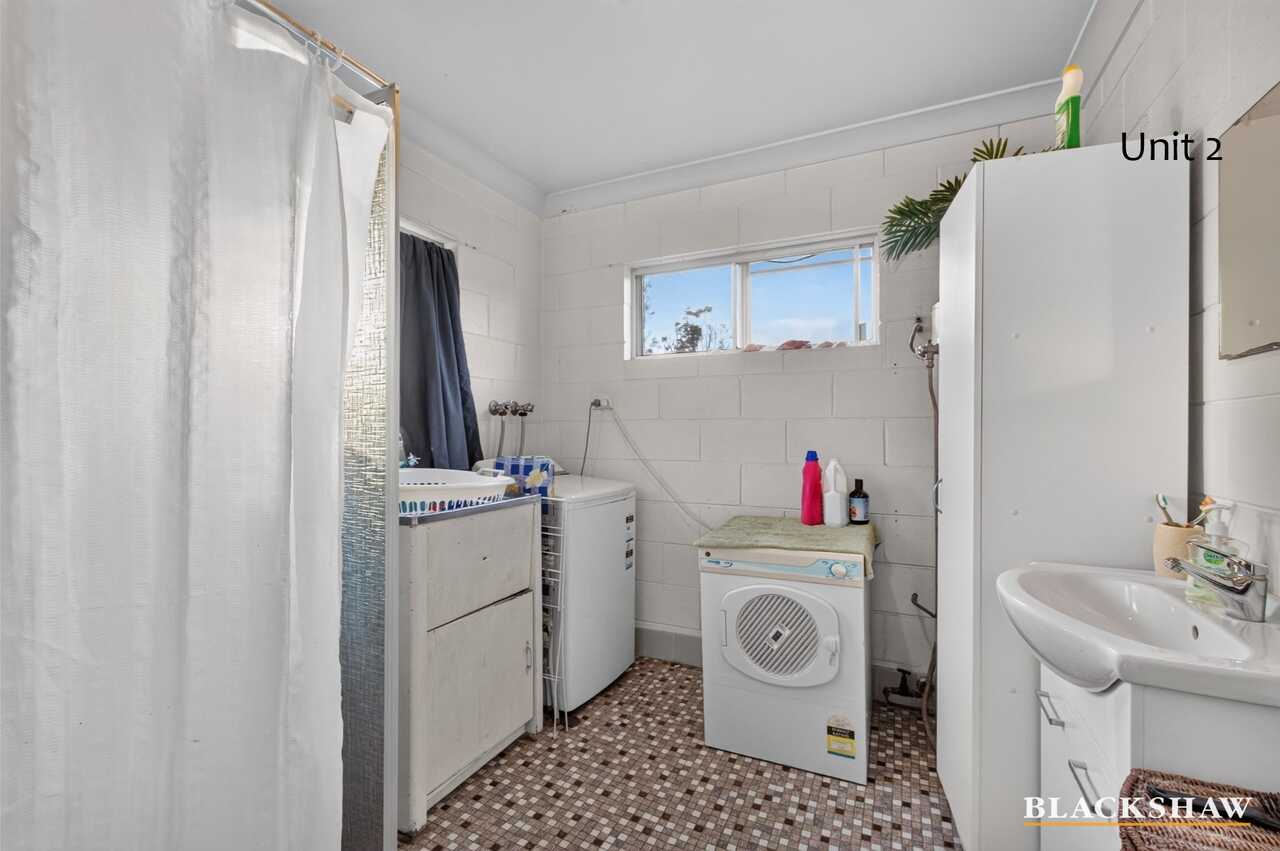 1 and 2/8 Anderson Street Moruya