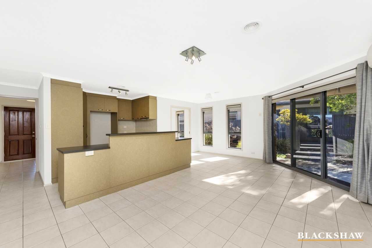 41 Unwin Avenue Jerrabomberra
