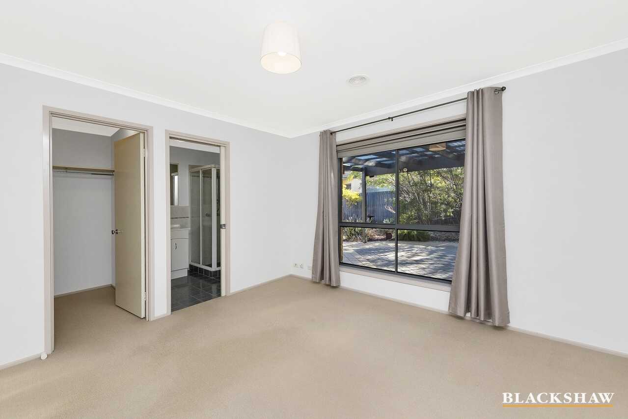 41 Unwin Avenue Jerrabomberra
