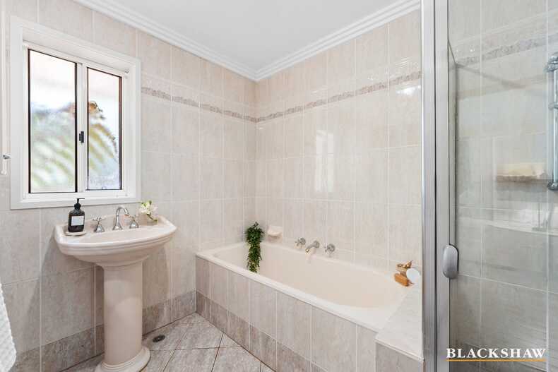 12 Caley Crescent Narrabundah